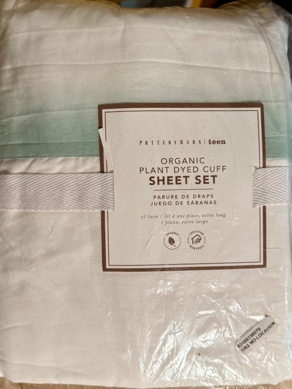 NWT - DORM bed size - Twin XL Sheet Set - Pottery Barn Teen - White/Light Green